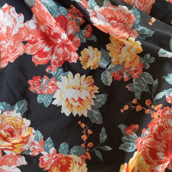 Bobbie Brooks Floral Sheer Blouse - Black, Red, Yellow, Orange, Green Size LG - Picture 2 of 2